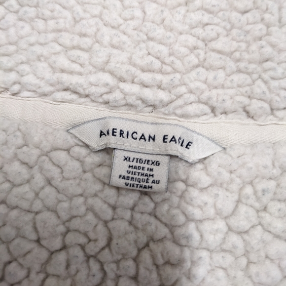 American Eagle Outfitters White Sherpa Half Zip Sweater - Picture 6 of 13